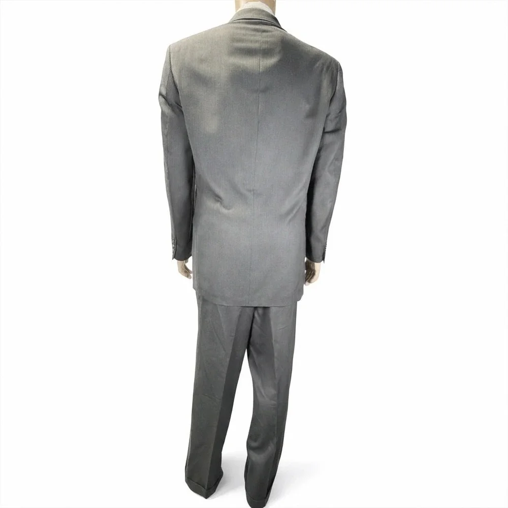 Jones New York 2 Piece Suit Men's Size 42L Pants 36X33 Gray Pinstriped 100% Wool